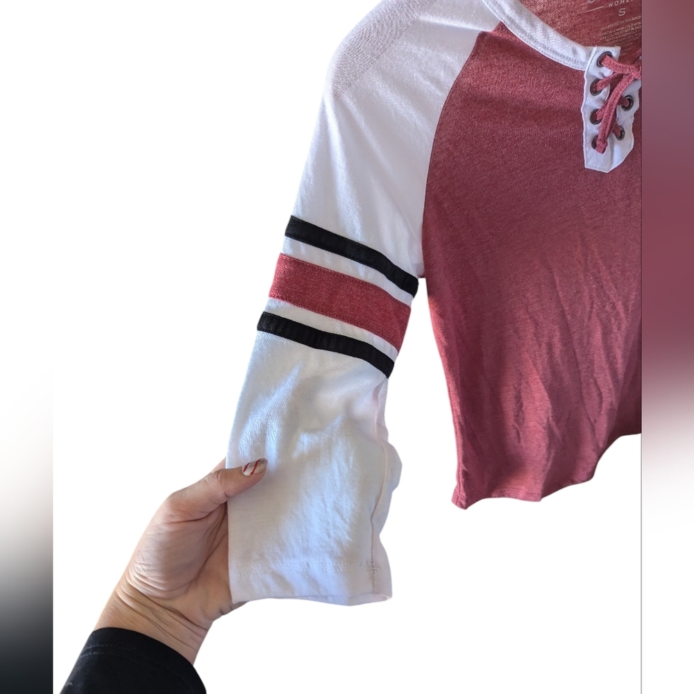 Indiana Hoosiers Top Small Red White Collegiate Game Day Lace Up 3/4 Sleeve NWT - Picture 3 of 9